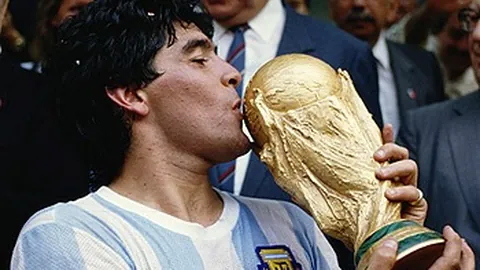 篮球公园的闪耀新星：曾凡博